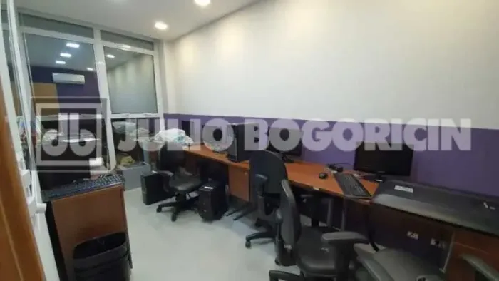 JBB71395 BARRA DA TIJUCA SALA COMERCIAL