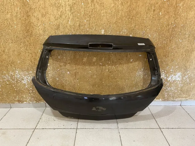 Tampa traseira Vectra Hatch GT 2006/2007/2008/2009/2010/2011/2012