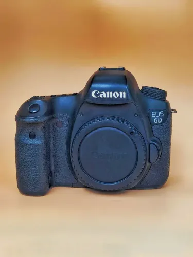 Canon EOS 6D (Full Frame) - Corpo  | Excelente Estado
