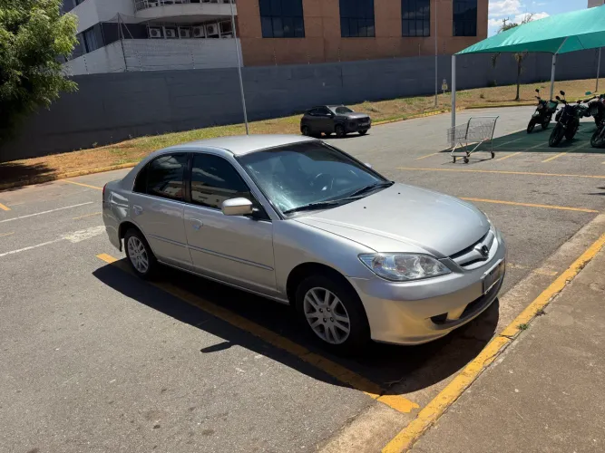 Honda Civic Sedan LXL 1.7 16V 130cv AUT 4P 2006
