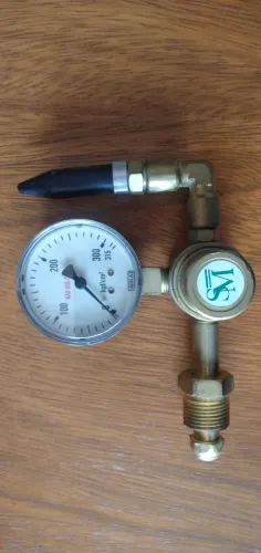 Regulador de pressão para gas Hélio