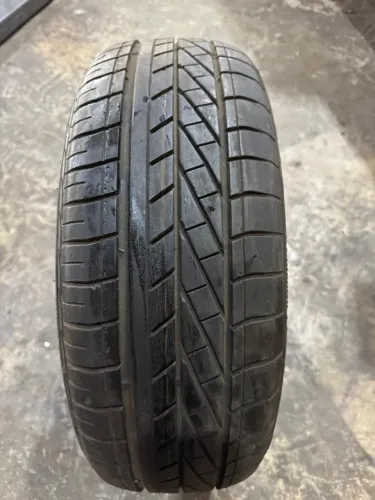 01 Pneu 195/55R16 87V Goodyear Excellence Run Flat