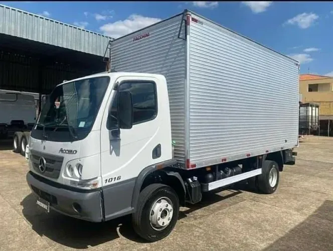 MB 1016 ACCELO BAU ANO 2018   PASSO DIVIDA 