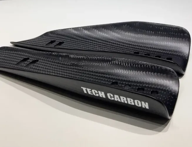 Arm pads Canyon SpeedMax em fibra de carbono triathlon