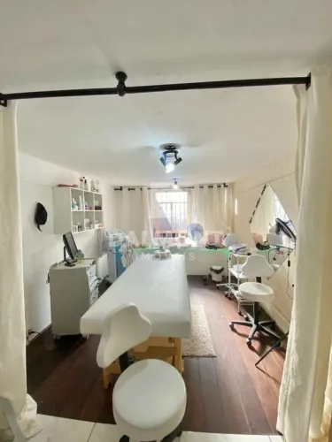 Centro - Cabo Frio - Loja em galeria com ótima localização