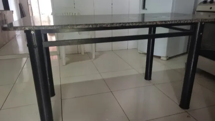 mesa de cozinha 6 lugares pedra