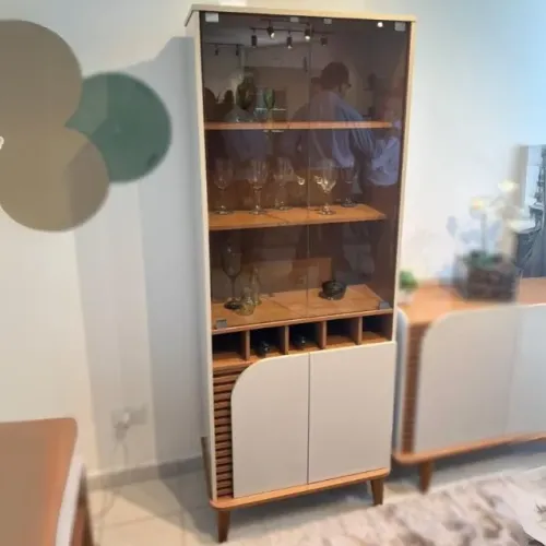 Cristaleira Jurerê Com Detalhe Ripado  Produto Novo! Pronta Entrega! 