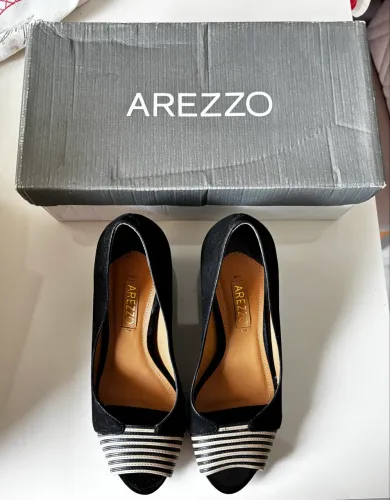 Sapato arezzo praticamente novo
