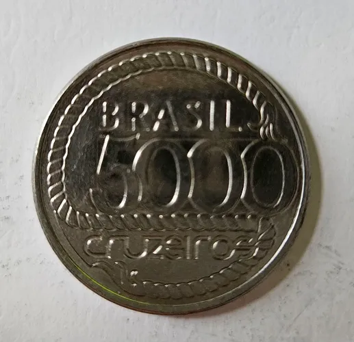 Moeda Brasileira de 5000 Cruzeiros - 1792/1992