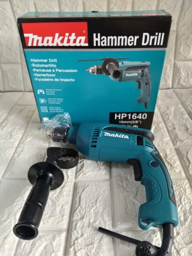 Furadeira 750w Makita