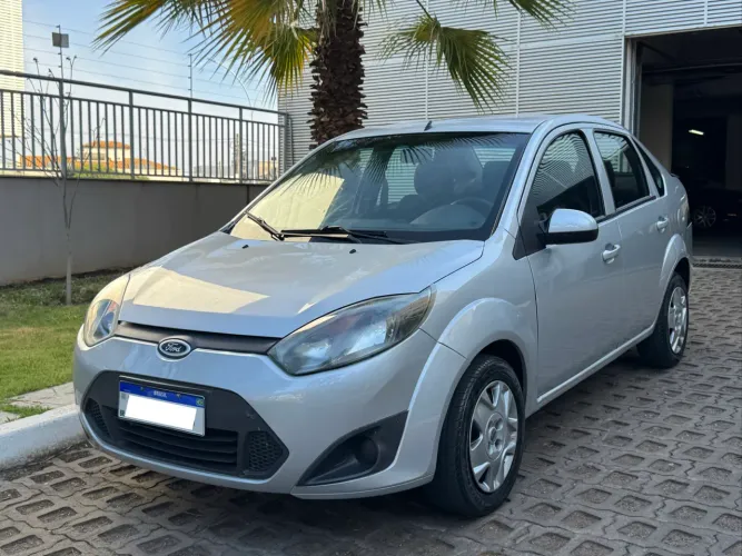 Ford Fiesta Sedan 1.0 Flex completo 2011