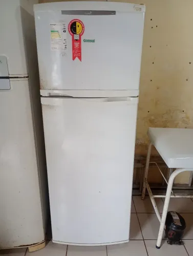 Geladeira Consul CRM37 Frosfree para Conserto