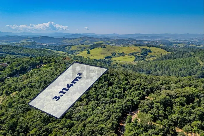 Exclusividade e Natureza: Terreno de 3.314 m² com 40m de Frente em Condomínio Fechado e Vi