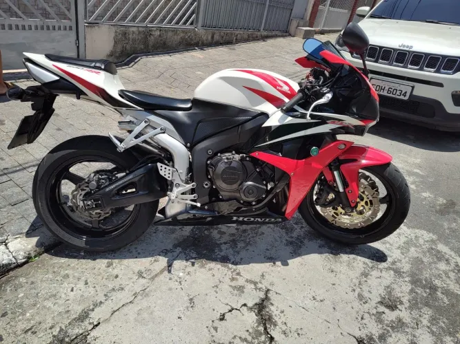 Vendo CBR 600RR 08/08