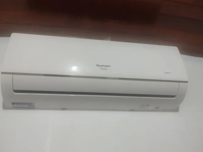 Ar condicionado 