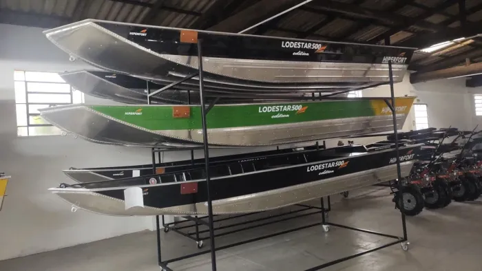 Barcos novos pronta entrega