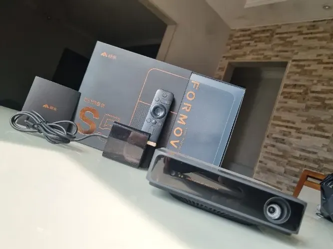 Projetor Laser - Xiaomi Formovie S5 (leia o anuncio)