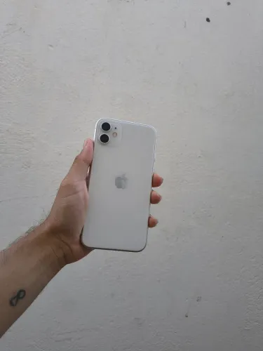 iPhone 11 exelente (para vender rápido)