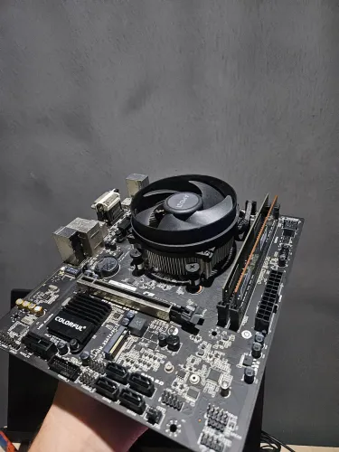 Kit placa mãe Ryzen 16gb RAM