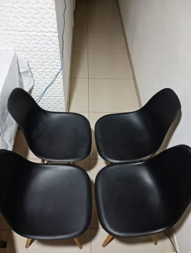 Cadeiras de Jantar Charles Eames Kit com 4 cadeiras