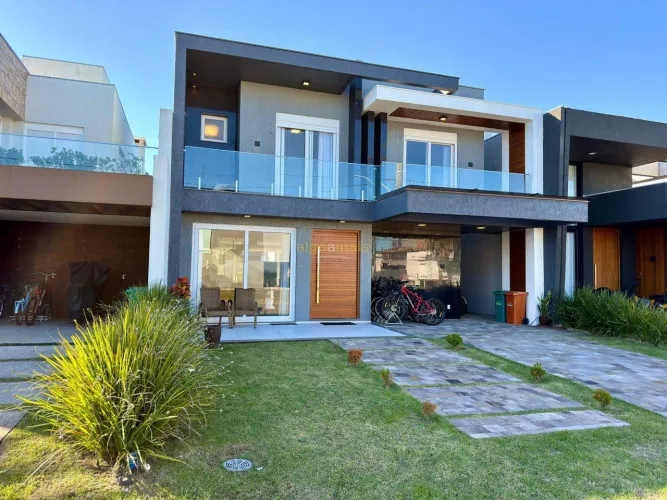 Casa com 220m² e Piscina à Venda no Condomínio Blue Xangri-Lá REF: CA3782