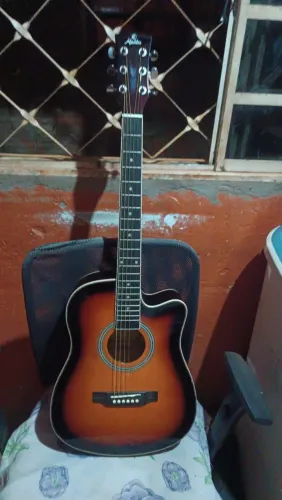 Vendo violão novo elétrico nunca foi usado contato *