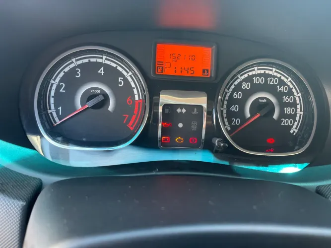 Renault Sandero Privilège Hi-flex 1.6 16V 5P AUT 2012