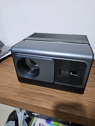 Projetor Smart Bettdow AC1073 Full HD 1080p | Android 12 | Wi-Fi | Bluetooth | Na Caixa