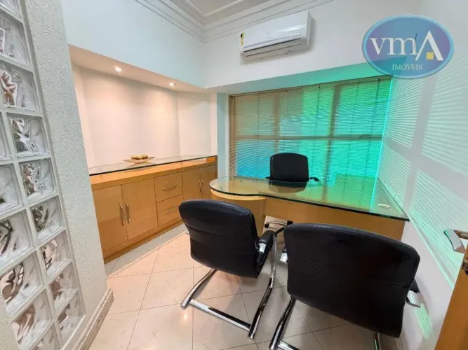 Vendo ou Alugo sala comercial mobiliada de 100m², no Ed. American Business Center, Jardim