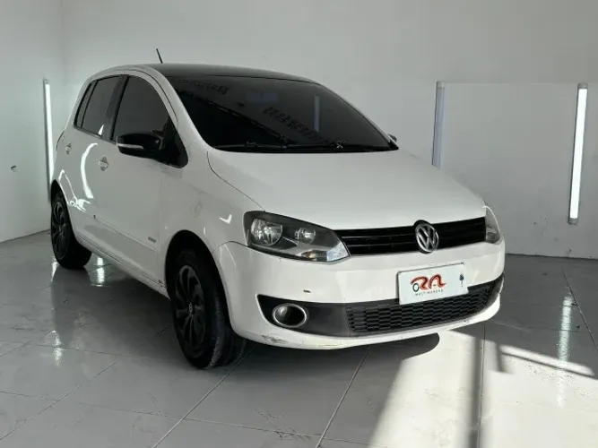 Volkswagen Fox 1.0 MI Total Flex 8V 5P 2013