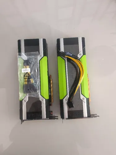 2x Nvidia tesla P100 (com os cabos adaptadores)