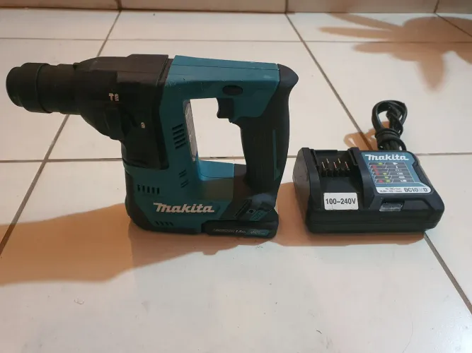 Furadeira martelete rotativo bateria makita