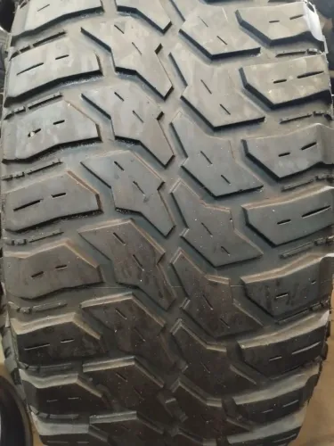 02 Pneus 33X12,5R20 Semi Novos 