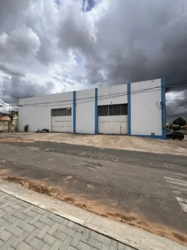 Imóvel para aluguel tem 696 metros quadrados em Cajazeiras - Fortaleza - CE