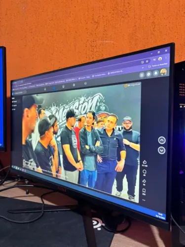 Monitor Gamer 24 144hz tela ips barbada