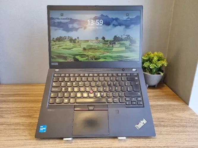 Notebook Lenovo Thinkpad T14 G2 - Core i5 | 11ª geração | 256GB SSD | 8GB DDR4 | 14"