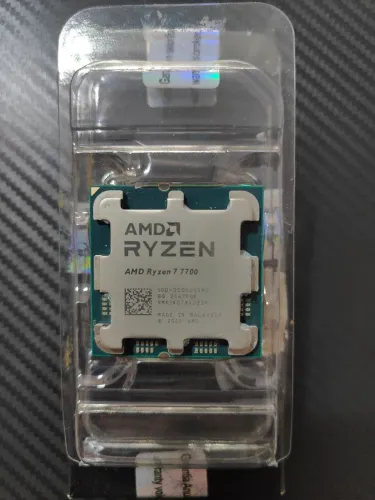 Processador AMD Ryzen 7 7700 AM5 (OEM) - 5 Meses de Uso (Upgrade)