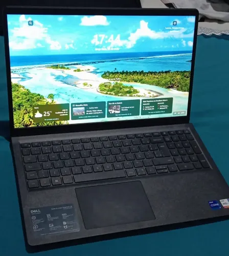 Dell Inspiron 15 i15-i1300-A80P