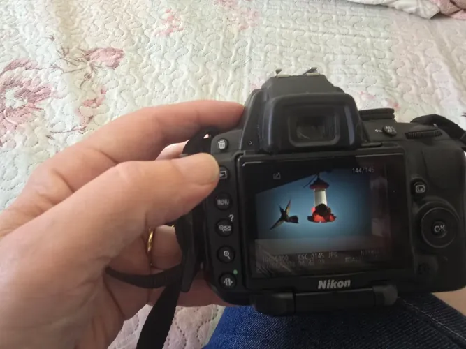 Nikon D5000 com lente 18-55 mm original