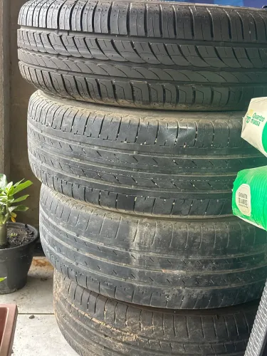 Rodas aro 15 Toyota Yaris (ferro c calotas )