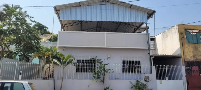 CASA À VENDA NO BAIRRO CEHAB - ITAPERUNA/RJ