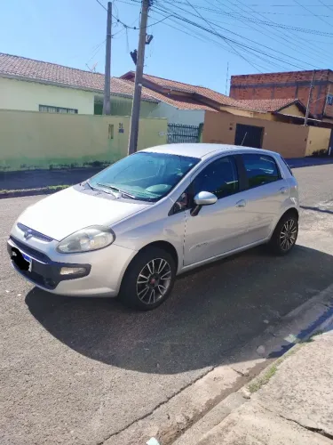 Fiat Punto Attractive 1.4 Fire Flex 8V 5P 2013