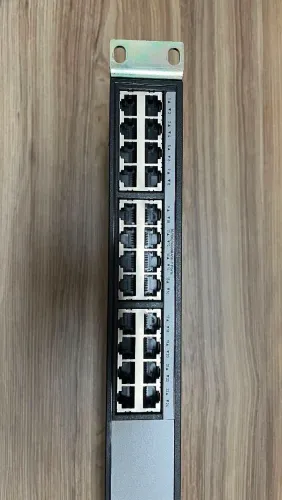 Switch HPE OfficeConnect 1420 Séries Switch JG708B