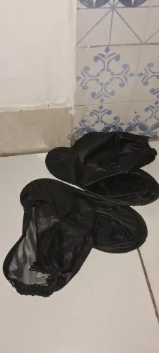 Vendo capa de chuva nova para os pés