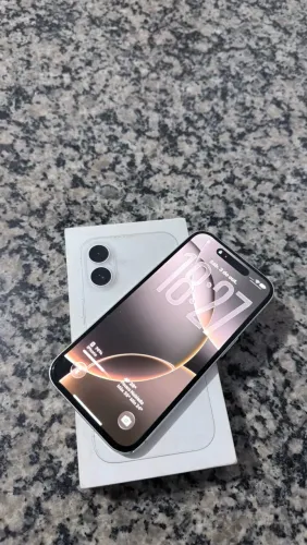 iPhone 16 Branco 128GB com Caixa - Seminovo em Excelente Estado