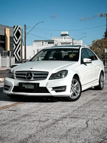 Mercedes-Benz C-200 CGI Avantgarde 1.8 16V 184cv Aut. 2013