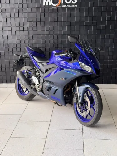 YAMAHA R3 2024