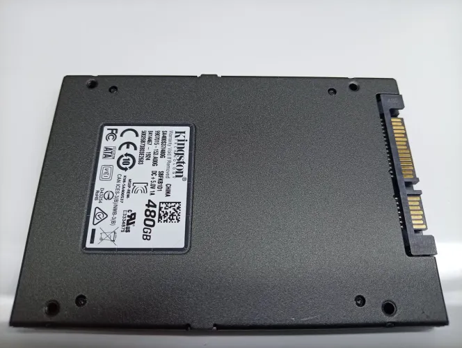 Ssd 480 gb sata Kingston perfeito estado com windows 11 
