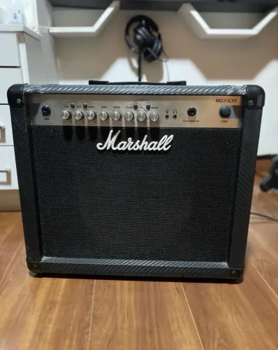 MARSHALL MG30CFX - 30W - Excelente Estado