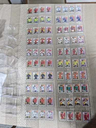 COLEÇÃO COMPLETA DE 80 99 FIGURINHAS LEGENDS 2026